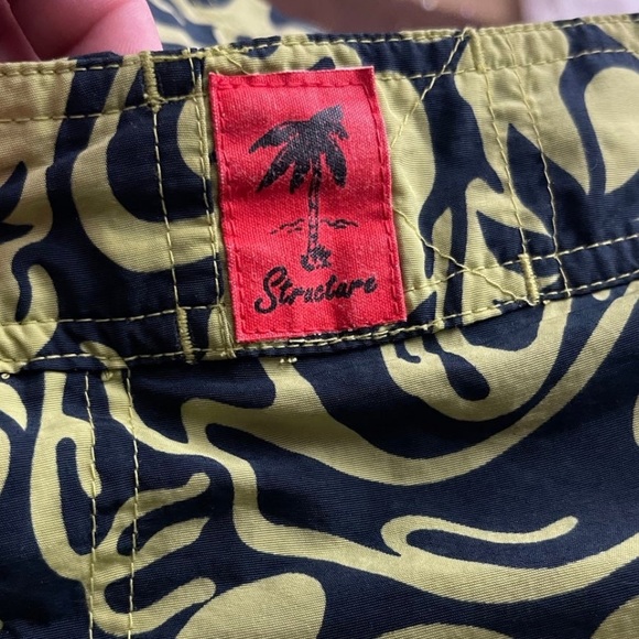 STRUCTURE Makai Board Shorts  • Size Large - Picture 6 of 8